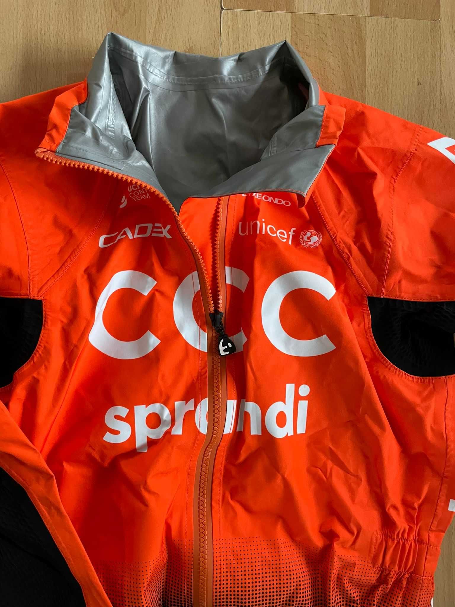 Odzież kolarska/ Kurtka ocieplana CCC Sprandi marki ETXEONDO GORE-TEX