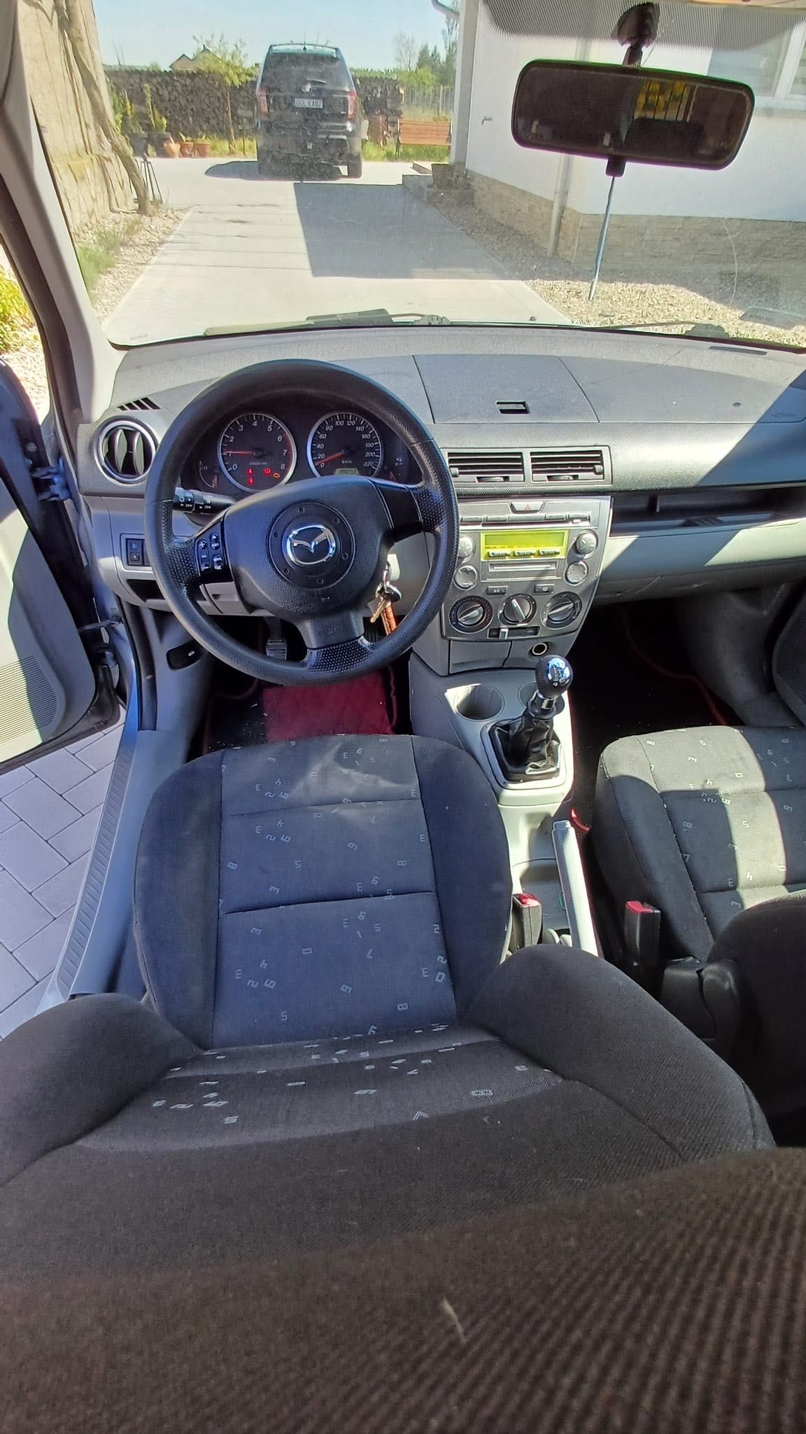 Zadbana Mazda 2 w pełni sprawna