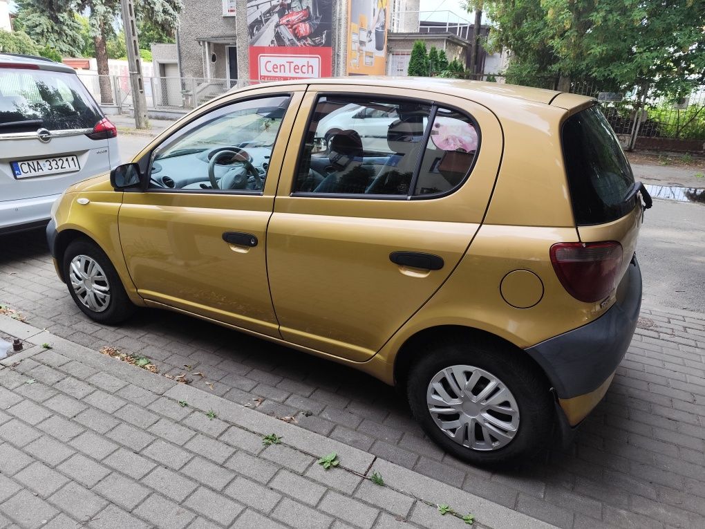 Toyota Yaris 2000 r.