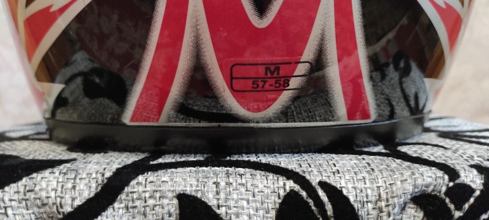 Продам шолом, розмір 57-58