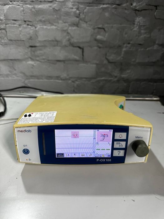 настольный пульсоксиметр Medlab P-OX100L.