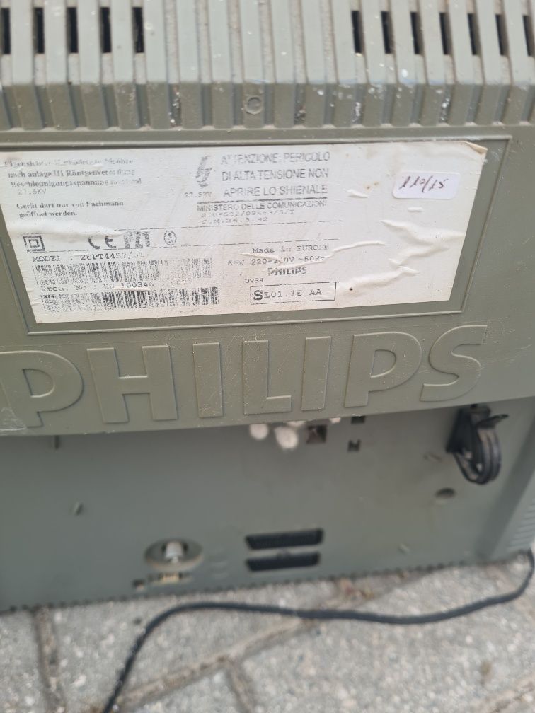 Tv 70cm Philips com comando