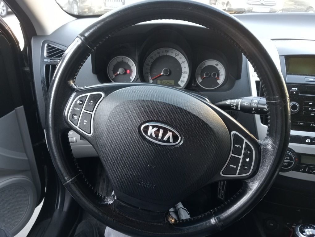 Продам Kia Ceed продам