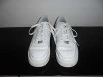 Ténis de senhora da marca NIKE