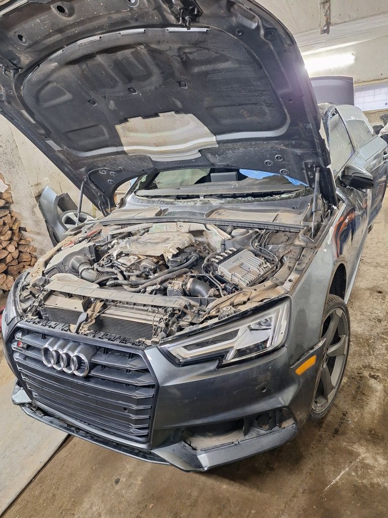 Разборка Audi S4 B9 запчасти ауди с4 б9 запчастини Audi S4
