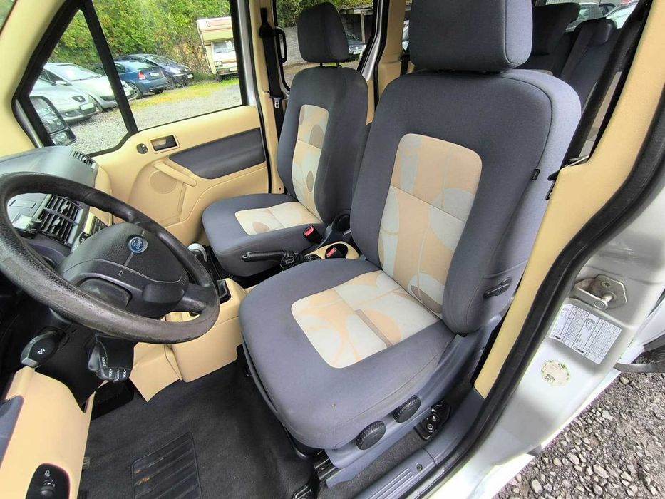 Tourneo Connect 1.8TDCI • 2008r • Nowe progi/rozrząd/olej • Zadbany •