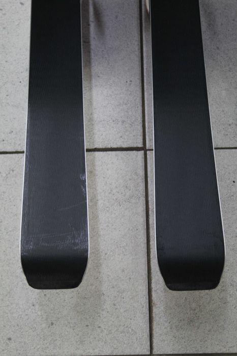 Narty  ATOMIC VANTAGE 140 cm + wiązania Atomic