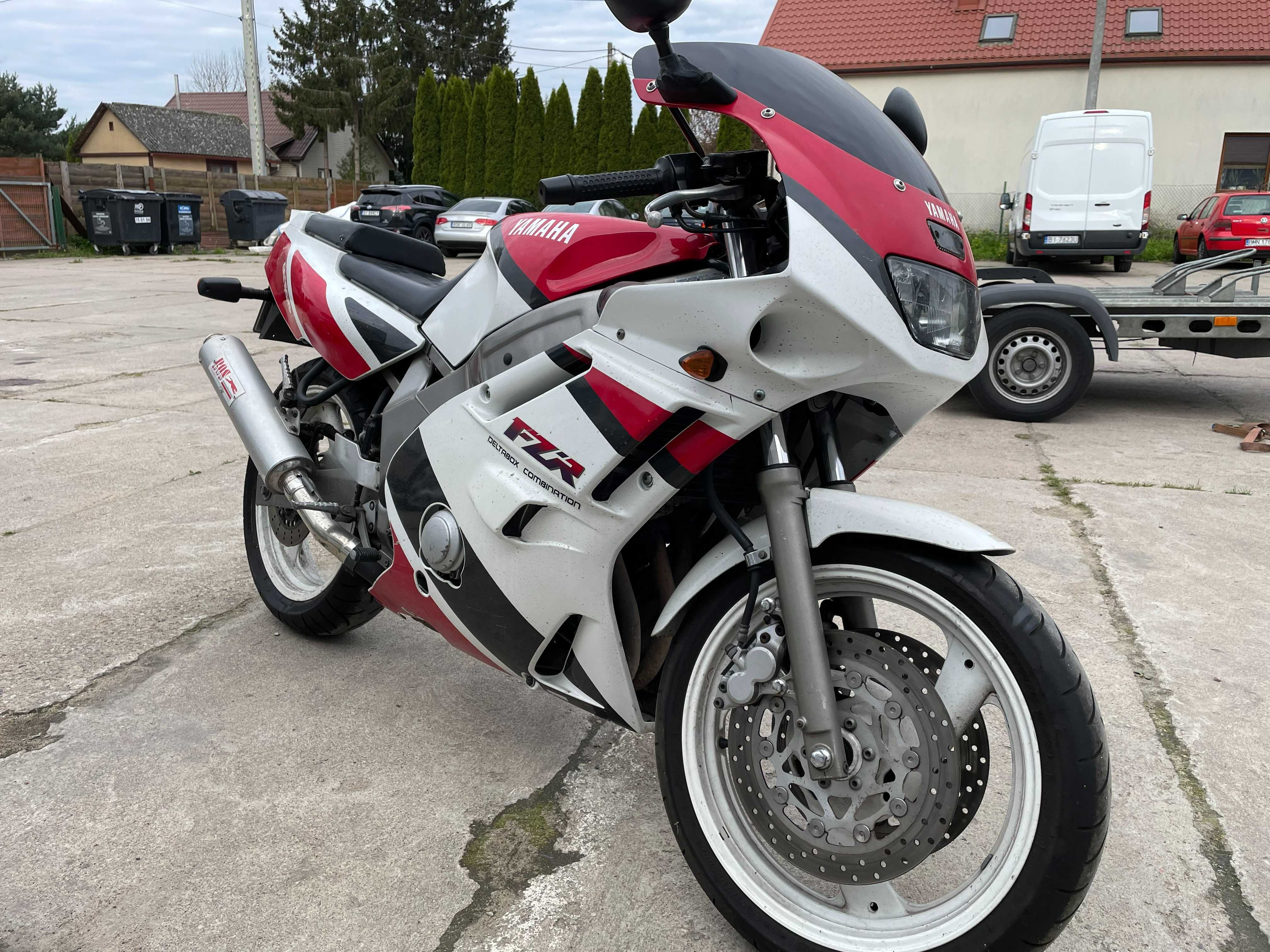 Yamaha FZR 600 Genesis