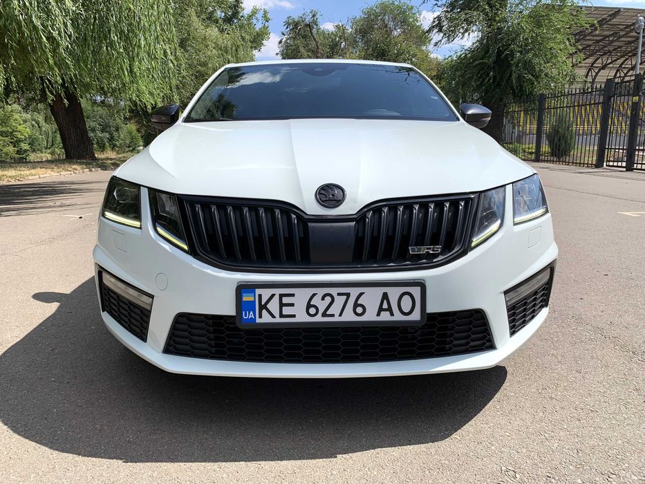 Skoda Octavia RS 2.0 TSI 2018 года.