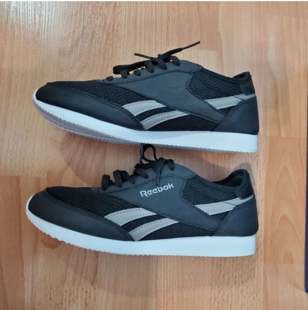 Жіночі кросівки Reebok Royal Classic Jogger(Оригінал)38:(24-24,5)см