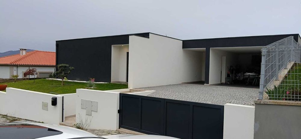 Moradia T4 com Piscina – Moreira do Lima, Ponte de Lima