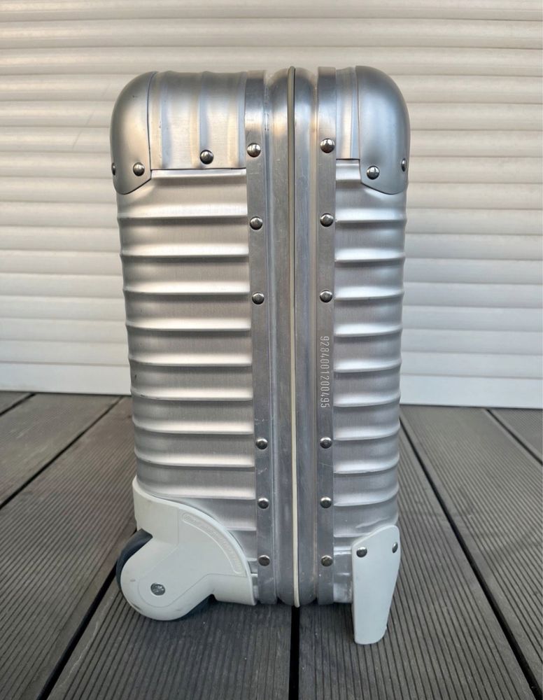 RIMOWA Topas walizka kabinowa na kółkach TSA aluminium 2 koła 23L