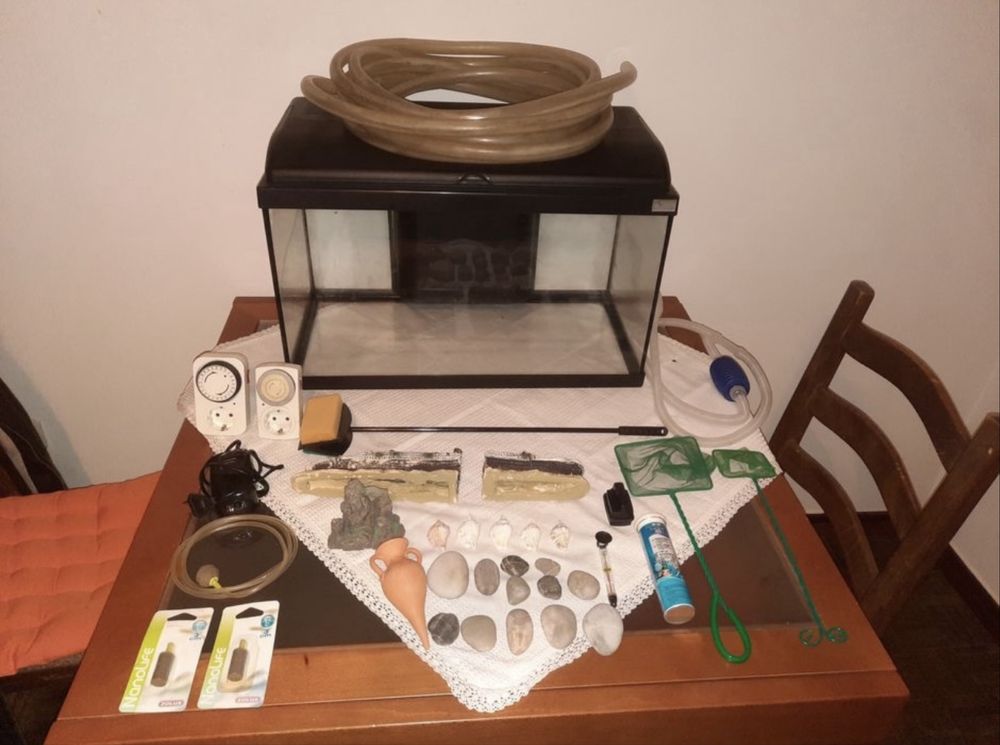 Aquário aquatlantis 60 litros