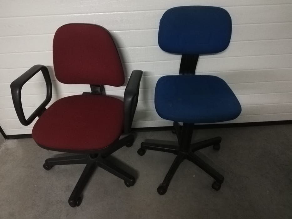 1 cadeira para secretaria azul