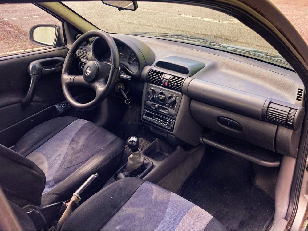 Opel Corsa 1.5 TD Isuzu - 5 Lugares