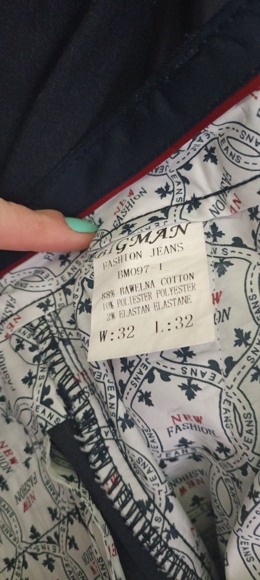 Garnitur męski granatowy