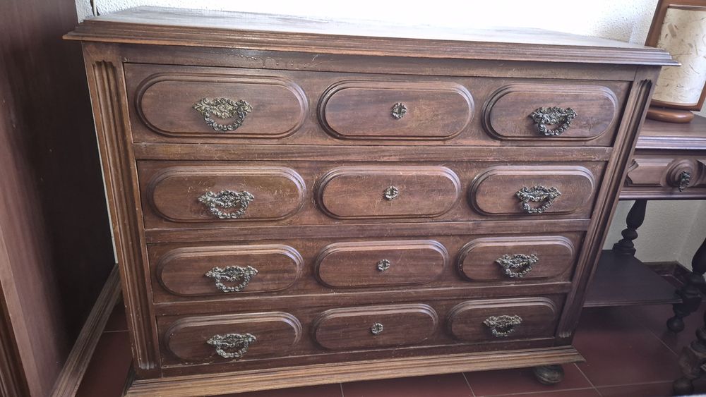 Conjunto de mobília de quarto  em pinho