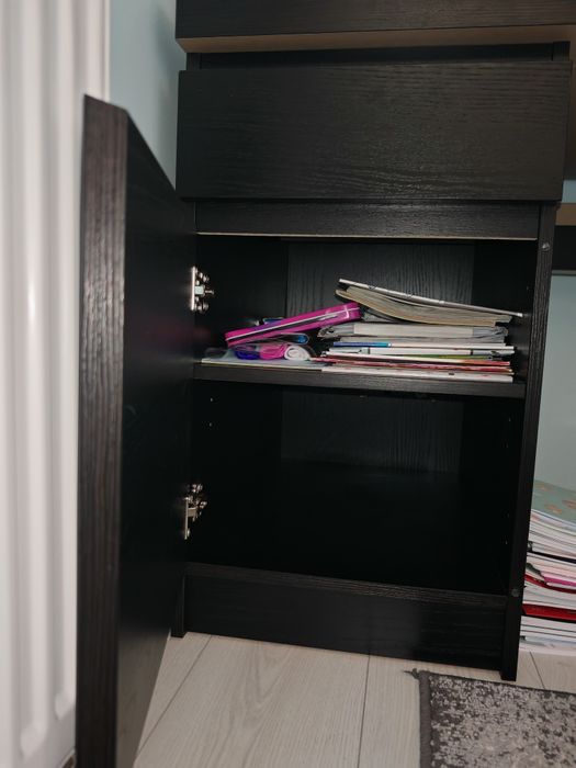 Czarne biurko Ikea MALM