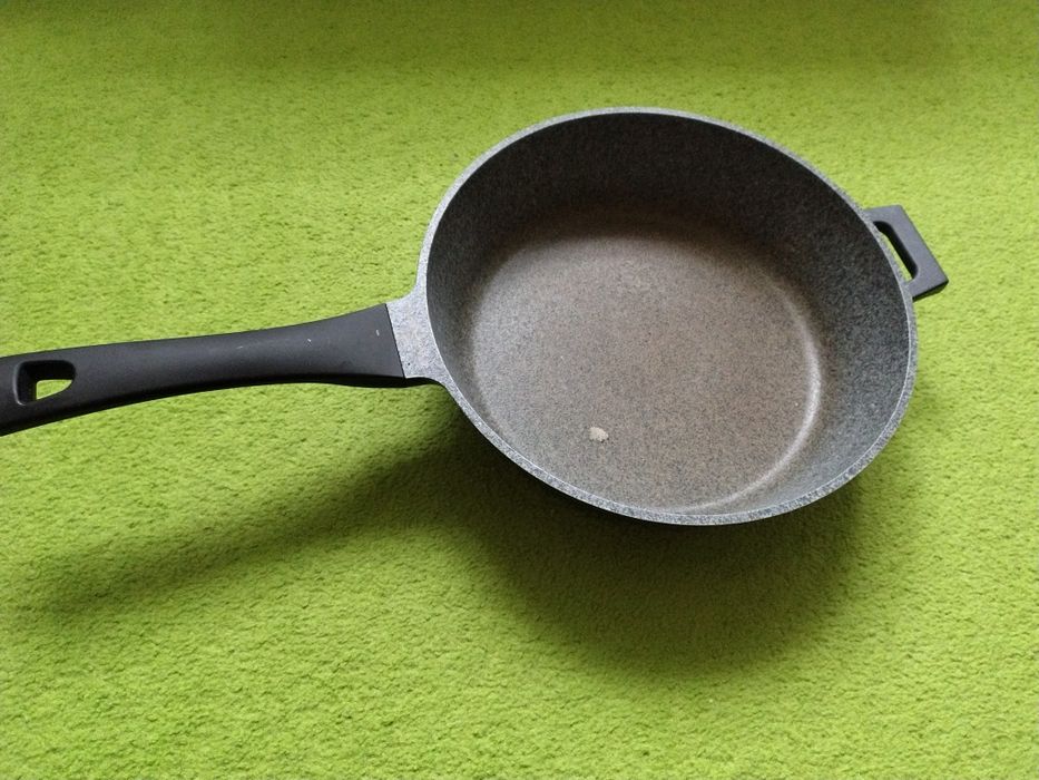 Używana patelnia Zwieger, średnica 24 cm