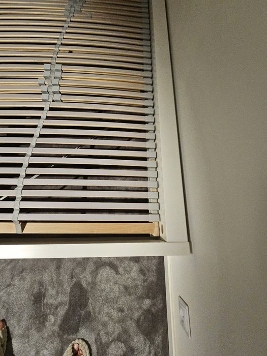 Rama łóżka Malm ikea biała że stelażem dnem