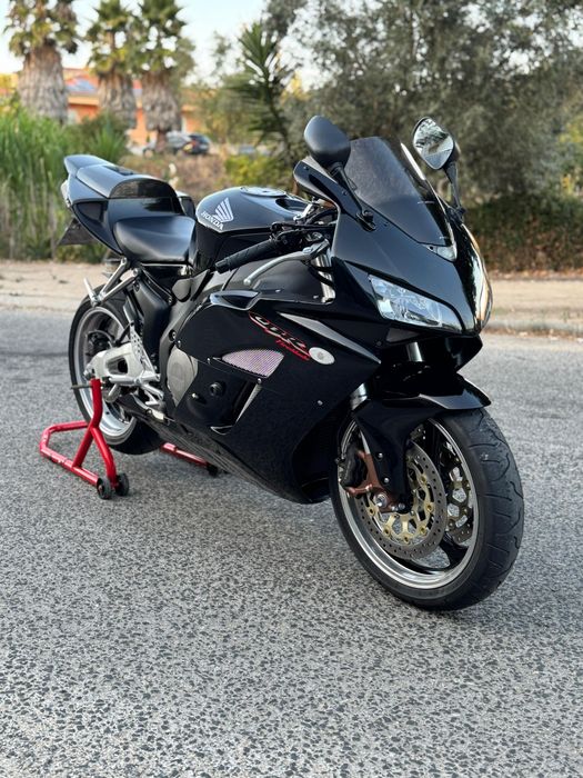 Honda CBR 1000RR 2004