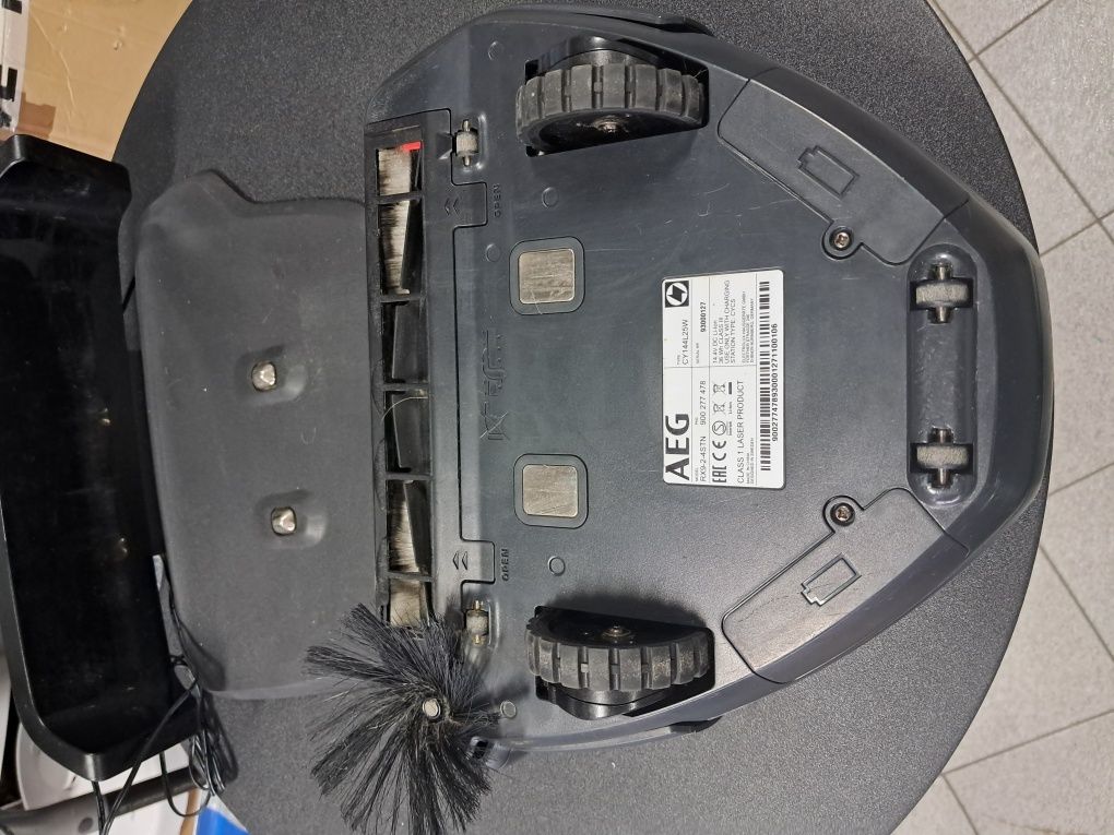 Robot sprzątający AEG RX9.2