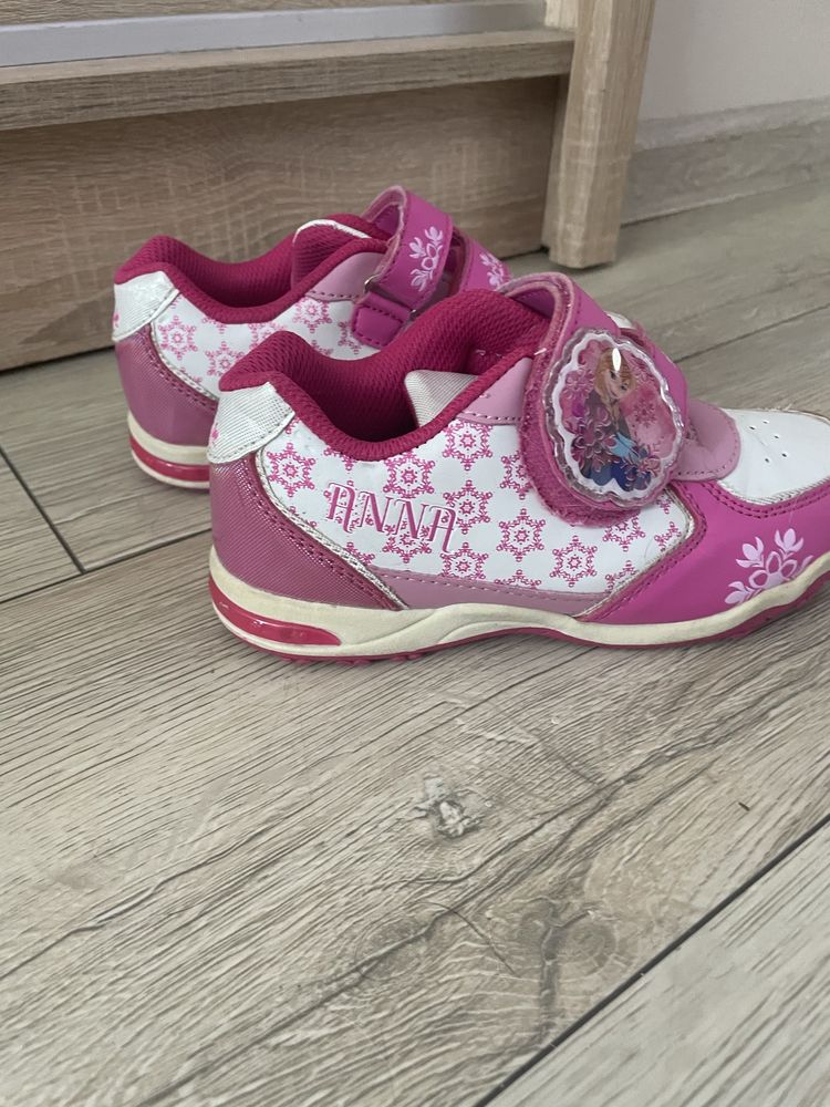 Adidaski świecące Frozen