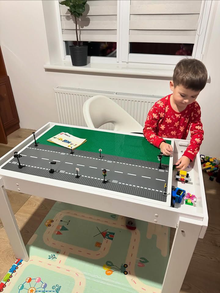 Меблі в дитячу столик стільчик лего монтессорі пісочниця lego