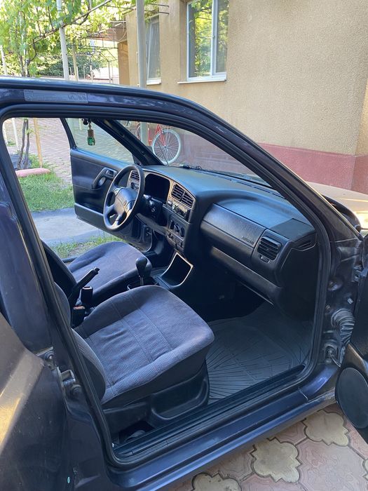 Продам гольф 3 1.8