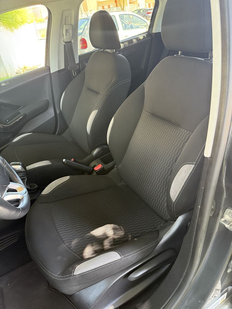 Peugeot 208 1.2 vti style