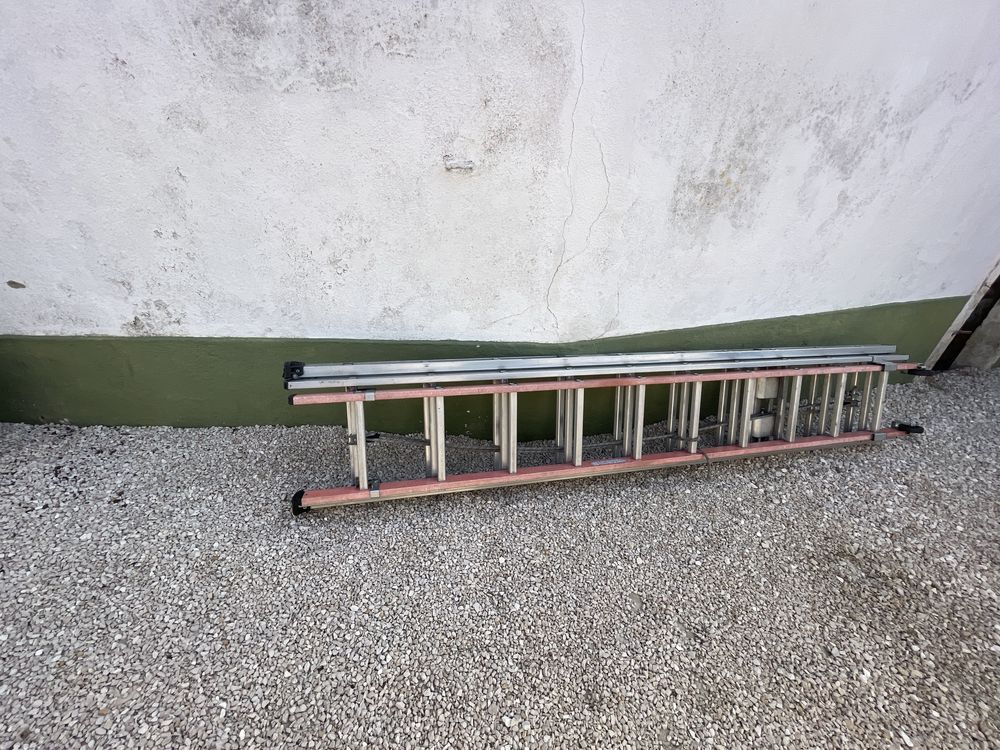 Escada extensivel 3x10 aprox 6,5mt altura
