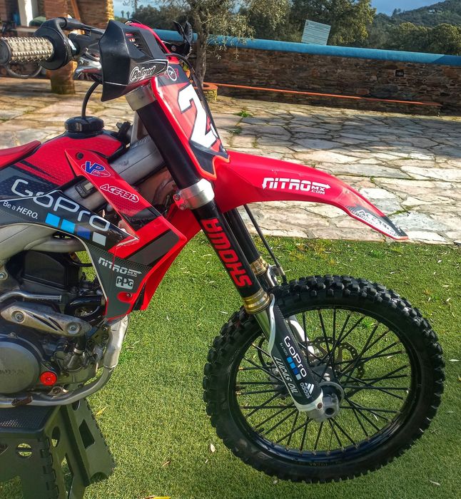 HONDA CRF 250R  --
