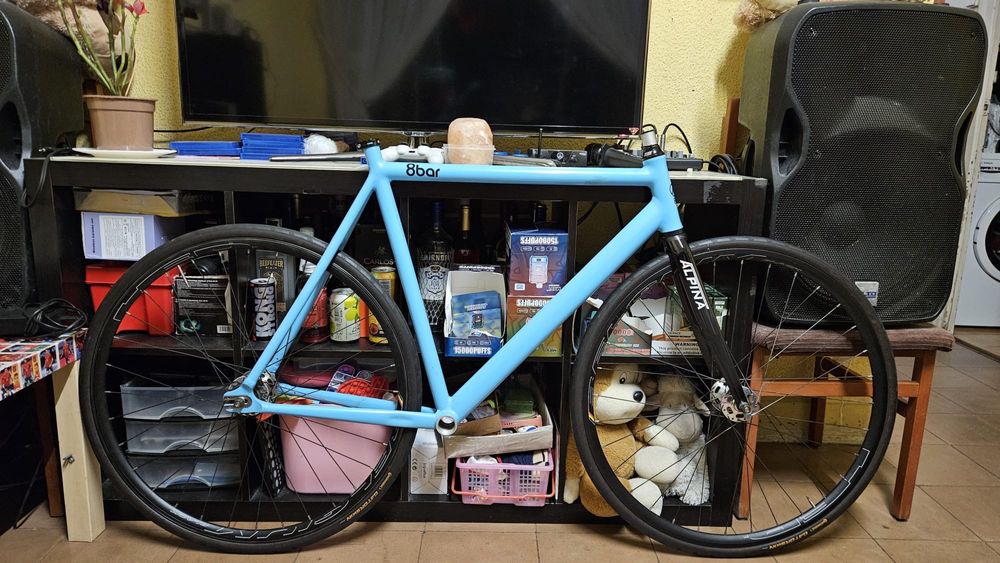 Quadro 8bar KRZBRG v2