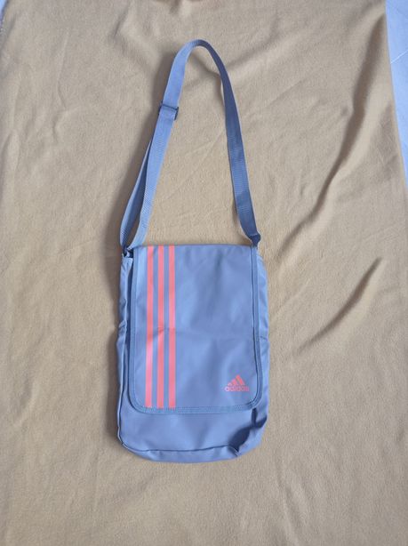 Oryginalna sportowa torba Adidas