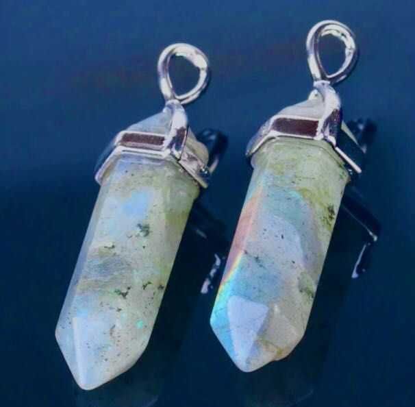 LABRADORYT JASNY iskrzący na fiolet naturalny minerał naszyjnik czakry