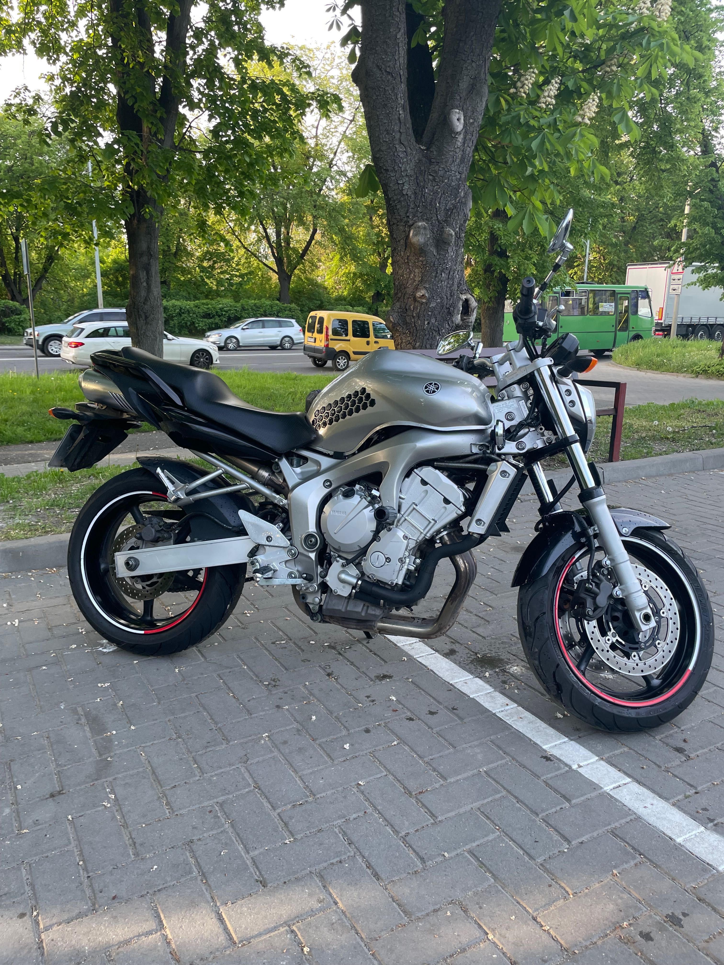 Yamaha fz6 fazer