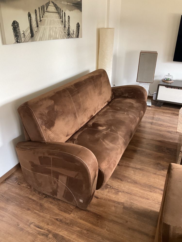 Wypoczynek, sofa, fotele. Meble tapicerowane do salonu.