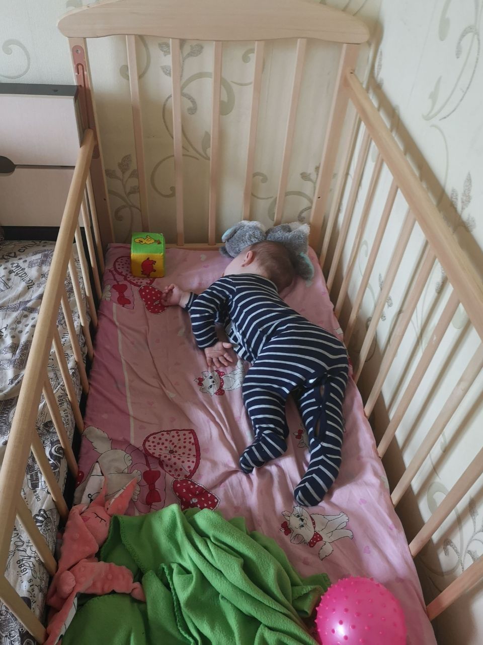 Детская кровать дитяче ліжко