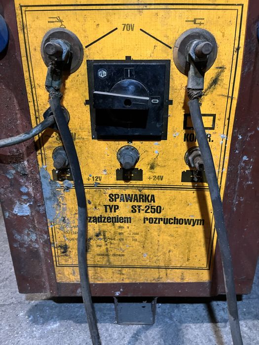 Spawarka trasformatorowa ST 250 z funkcją rozruchu