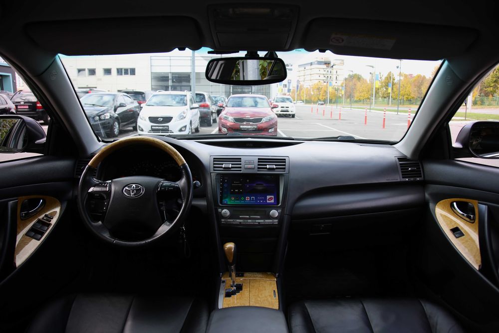 Продам Toyota Camry