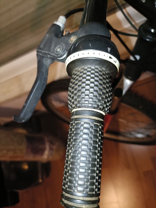 Bicicleta como nova, usada poucas vezes