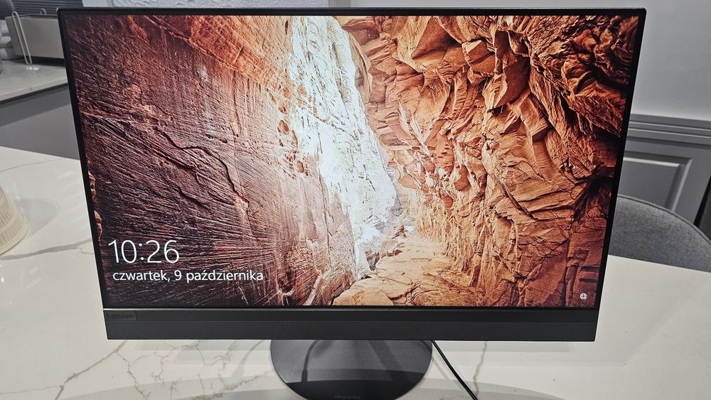 Lenovo Ideacentre 520 24 całe Aio All in One 1TB Ryzen5 8GB Ram