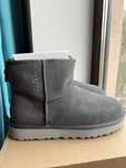 Нові оригінальні UGG Australia розмір USA 9