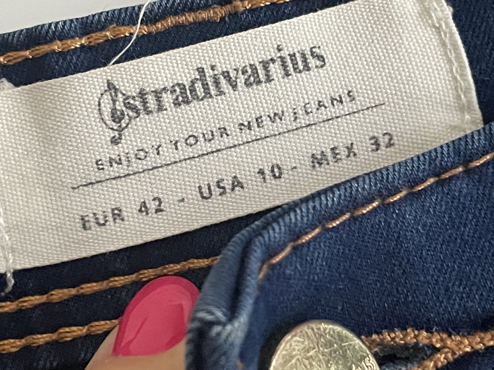 Calças jeans da Stradivarius