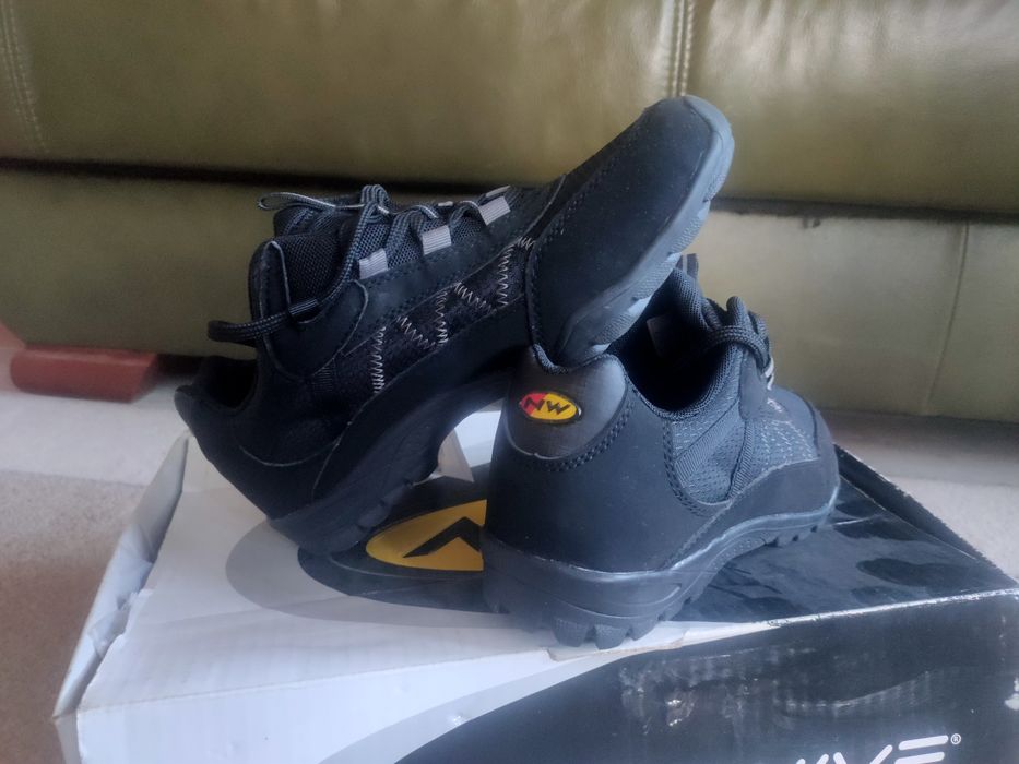 Buty na rower Northwave rozmiar 37 nowe