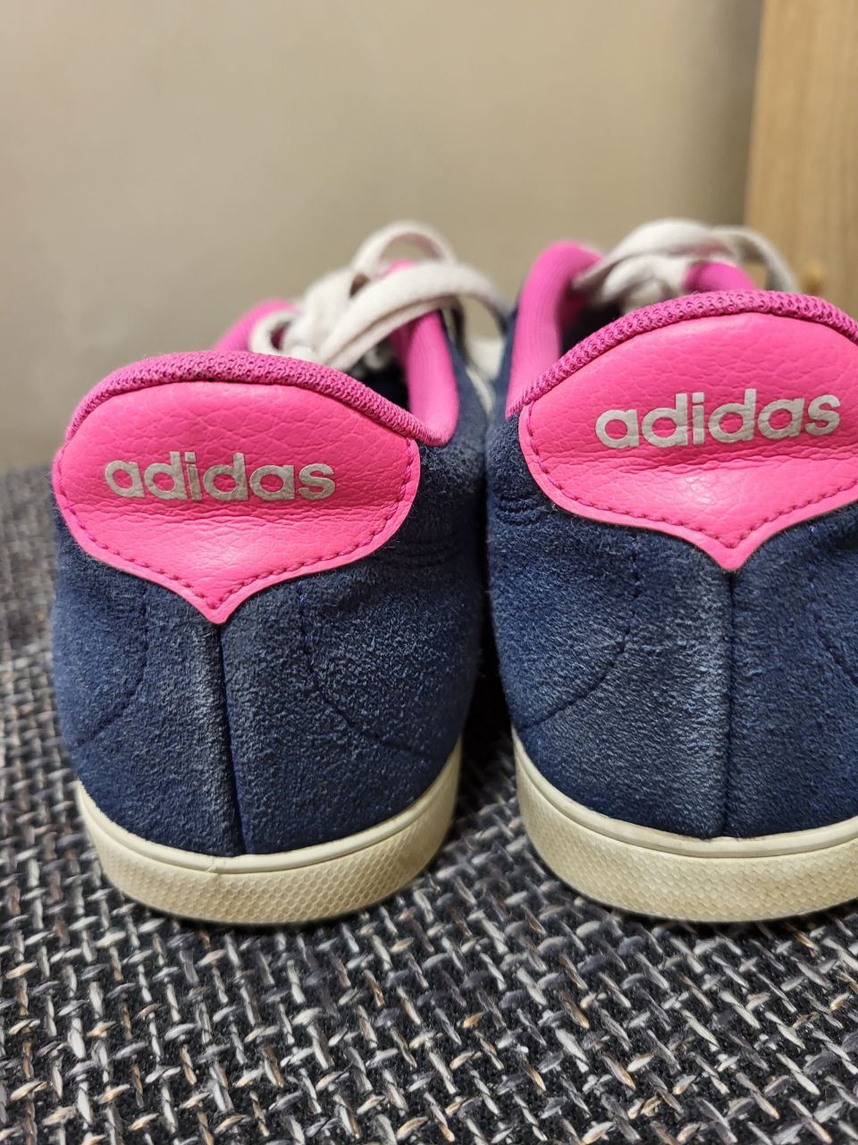 Кросівки Adidas  оригінал, р.40