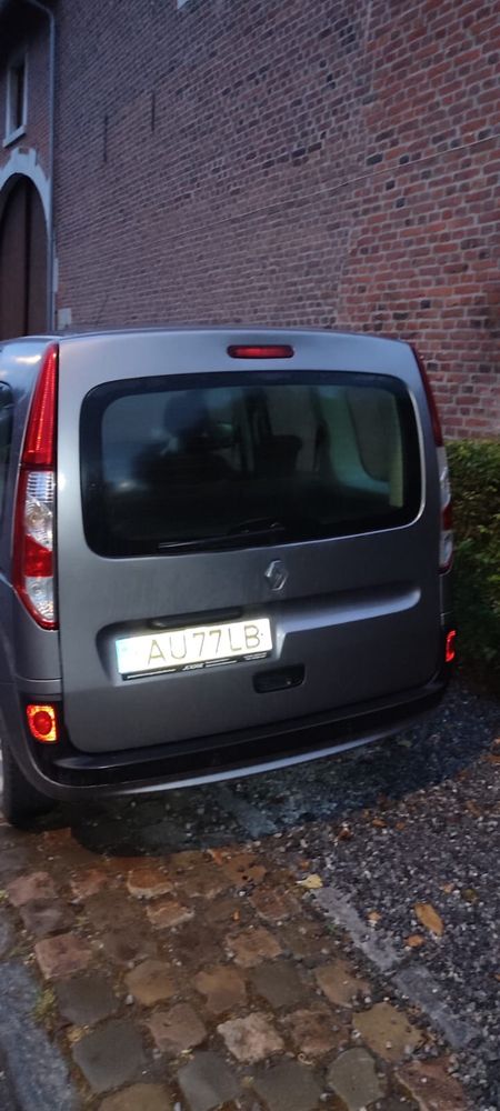 Renault Kangoo - Como Nova
