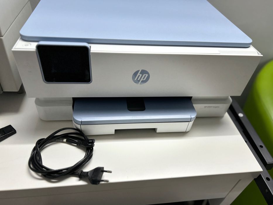 Impressora HP Invy inspire completamente