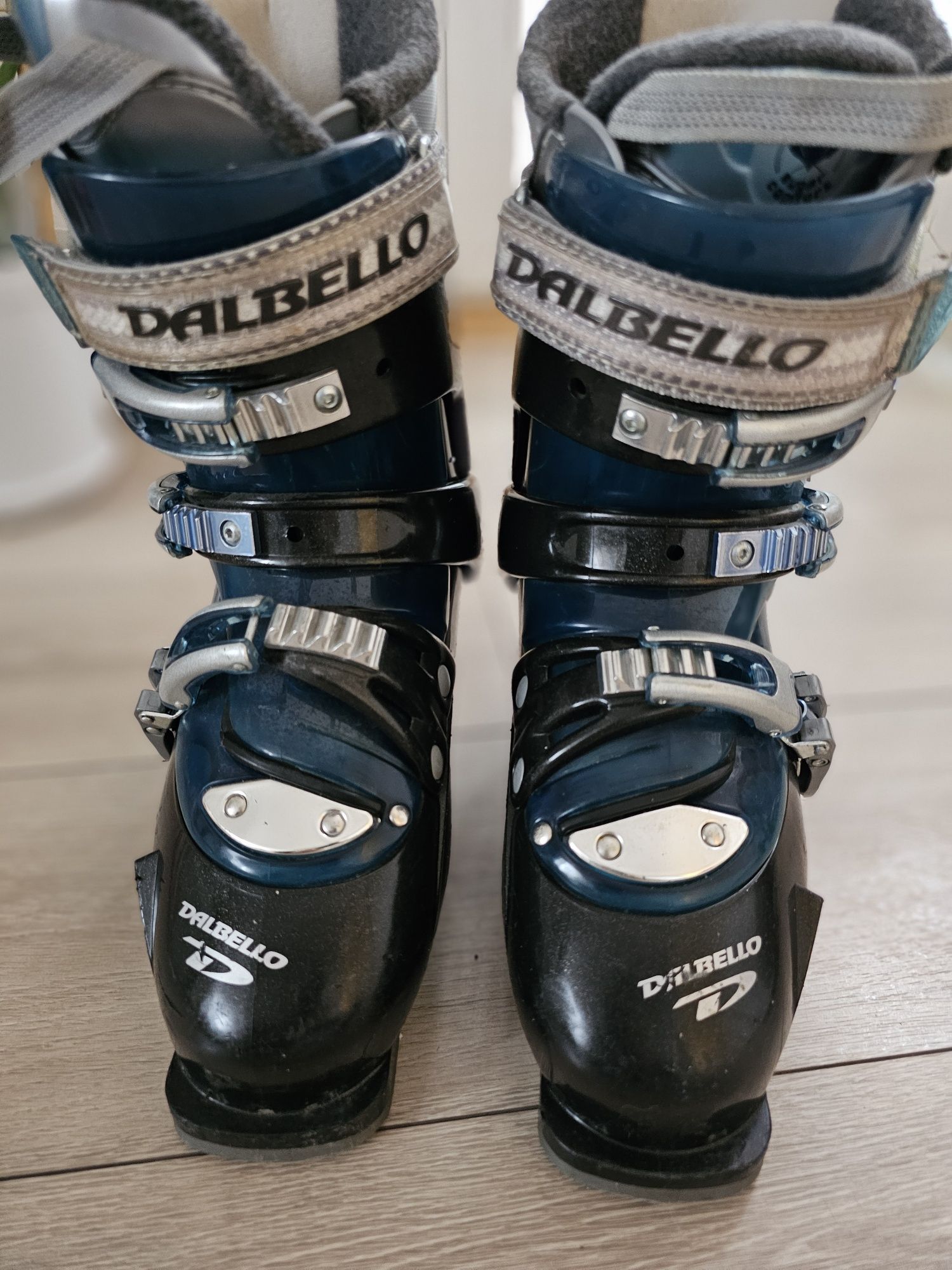 Sprzedam buty narciarskie firmy Dalbello rozmiar 41-42