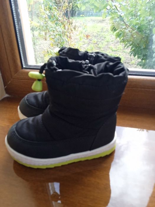 Чоботи зимові дитячі